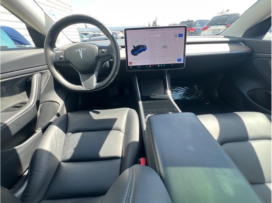 2020 Tesla Model 3 Long Range Sedan 4D